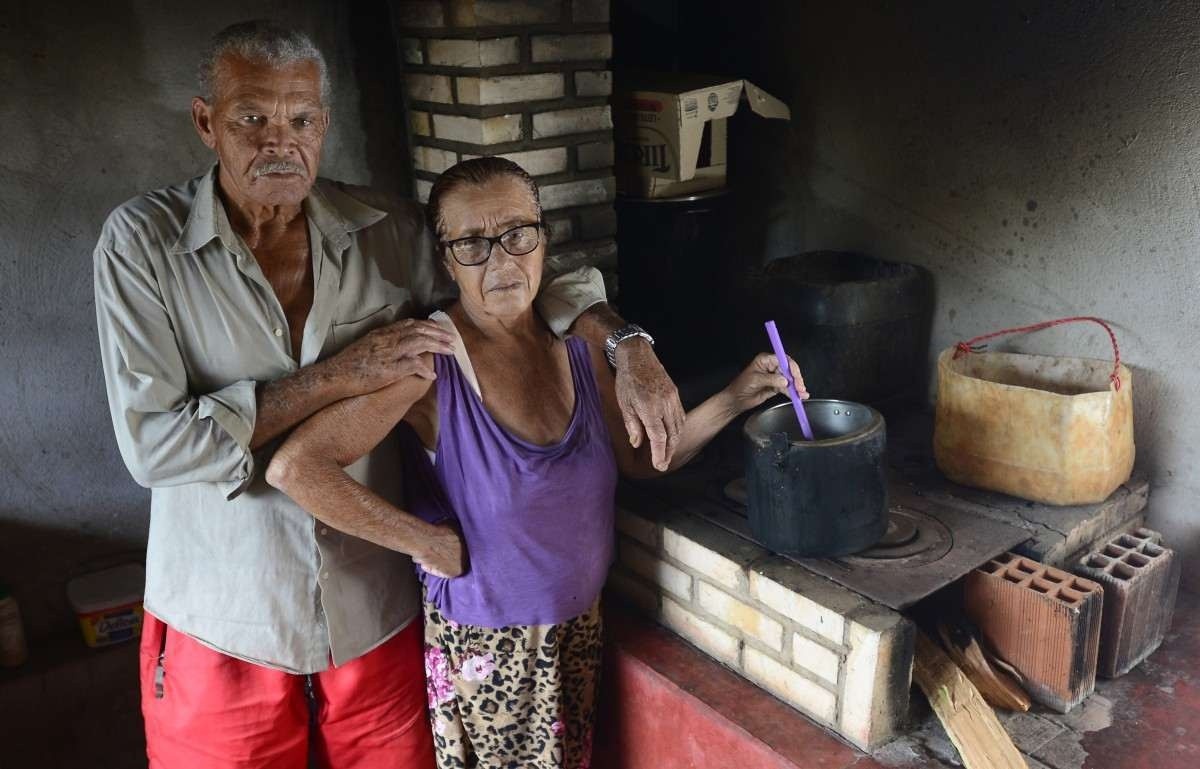 Cândido Pereira da Silva, 75, e a espoa Antônia Rodrigues da Silva, 67, sofreram furto na chácara onde moram, no Núcleo Rural Alexandre Gusmão