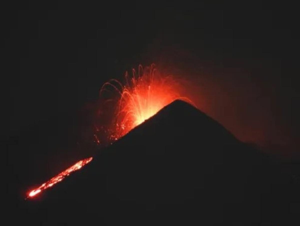 Atividades vulcânicas registradas na última sexta-feira (10/11)