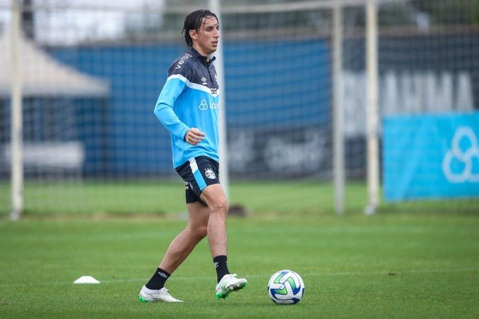 Na briga por título, Grêmio trabalha no CT para recuperar titulares - (crédito: Jogada10) Na briga por título, Grêmio trabalha no CT para recuperar titulares - (crédito: Jogada10)