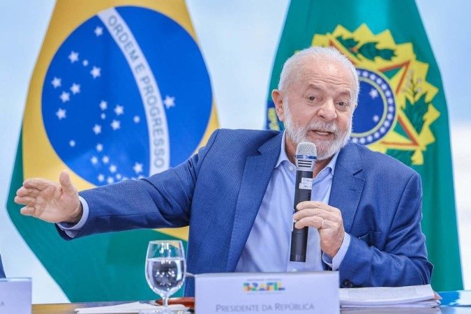 Lula esteve na Base Áérea de Brasília e recebeu os 32 brasileiros resgatados de Gaza. - (crédito: Ricardo Stuckert / PR) Lula esteve na Base Áérea de Brasília e recebeu os 32 brasileiros resgatados de Gaza. - (crédito: Ricardo Stuckert / PR)