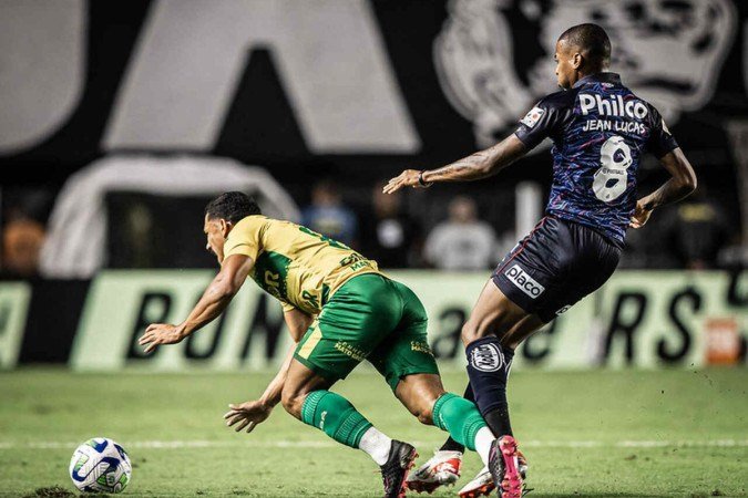 Santos engata três jogos sem sofrer gols e se aproxima de melhor marca - (crédito: Jogada10) Santos engata três jogos sem sofrer gols e se aproxima de melhor marca - (crédito: Jogada10)