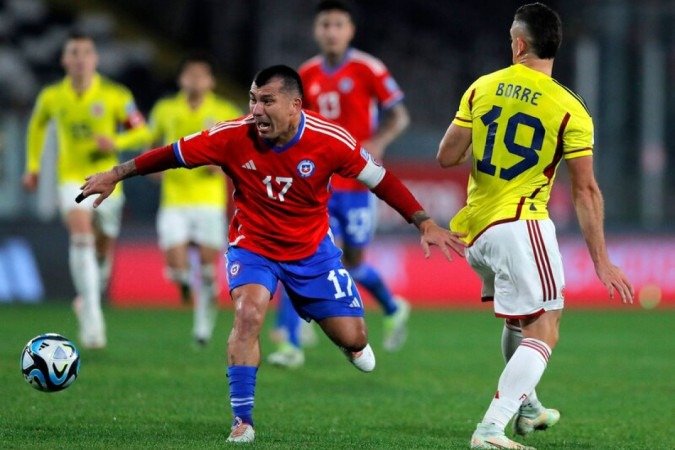 Medel pode retornar antes do Chile e reforçar Vasco contra o Cruzeiro. Veja como - (crédito: Jogada10) Medel pode retornar antes do Chile e reforçar Vasco contra o Cruzeiro. Veja como - (crédito: Jogada10)