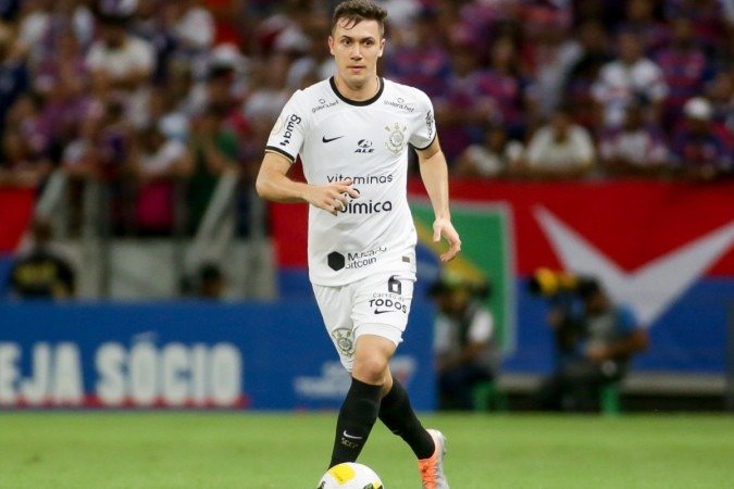 Corinthians e Vasco negociam novo acordo por dívida de Lucas Piton - (crédito: Jogada10) Corinthians e Vasco negociam novo acordo por dívida de Lucas Piton - (crédito: Jogada10)