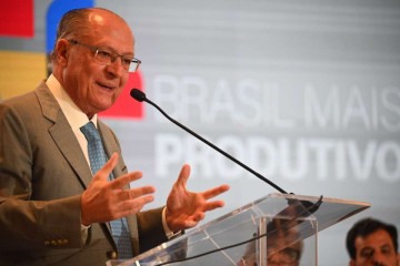 'Desenrola Empresas': A ideia, segundo Alckmin, é ajudar as empresas que tiveram dificuldades a quitarem as dividas -  (crédito: Iano Andrade / CNI)