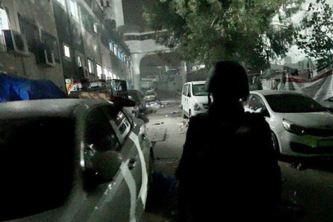o da equipe da BBC ao hospital Al-Shifa foi limitado pelas Forças de Defesa de Israel; jornalista não foi autorizada a falar com médicos ou pacientes - (crédito: BBC) o da equipe da BBC ao hospital Al-Shifa foi limitado pelas Forças de Defesa de Israel; jornalista não foi autorizada a falar com médicos ou pacientes - (crédito: BBC)