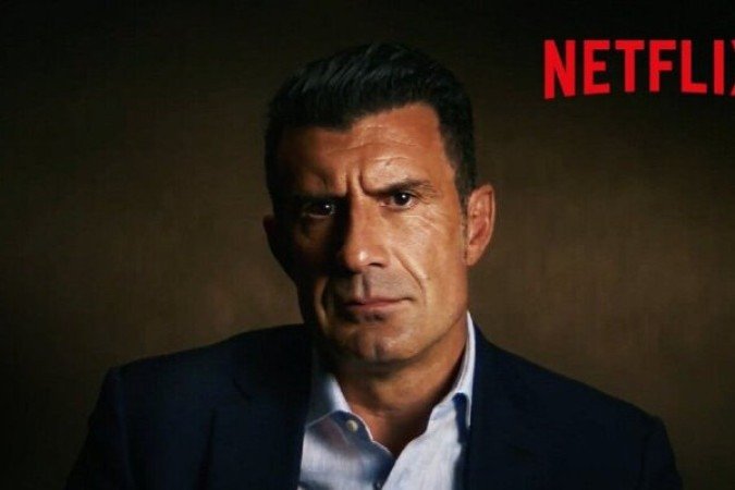 O português era considerado um ídolo pelo Barcelona no final dos anos 90, início dos anos 2000. Até que a chegada de Florentino Pérez à presidência do Real Madrid mudou tudo. Foto: Divulgação/Netflix