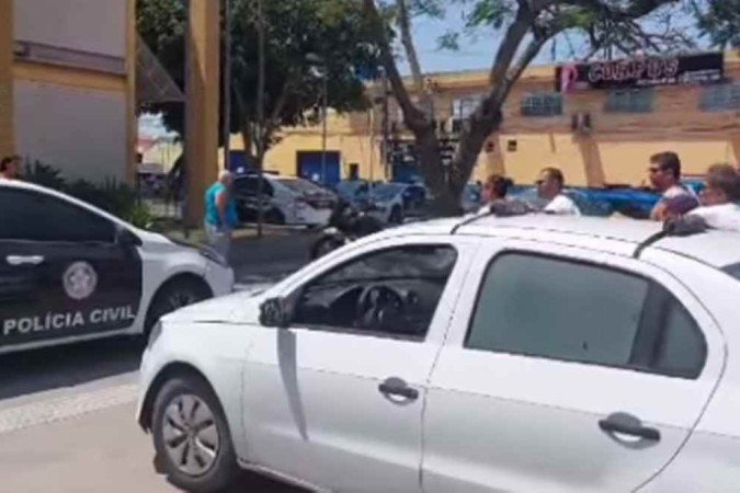 Policiais Civis prendem Policiais Civis prendem
