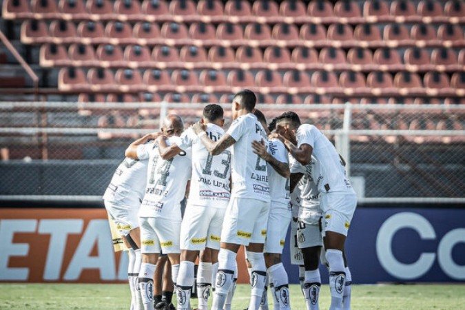 O Santos terminou apenas na 11ª colocação do Campeonato Paulista. Pelo terceiro ano consecutivo, a equipe não conseguiu passar da primeira fase, mas obteve o acesso à Copa do Brasil em 2022 e 2023 justamente pelo Ranking Nacional de Clubes. - Foto: Raul Baretta/Santos FC