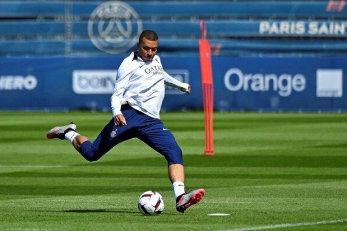 Grande estrela da França, Mbappé foi o campeão do Golden Boy de 2017, quando despontou para o Mundo pelo Monaco. Divulgação/PSG