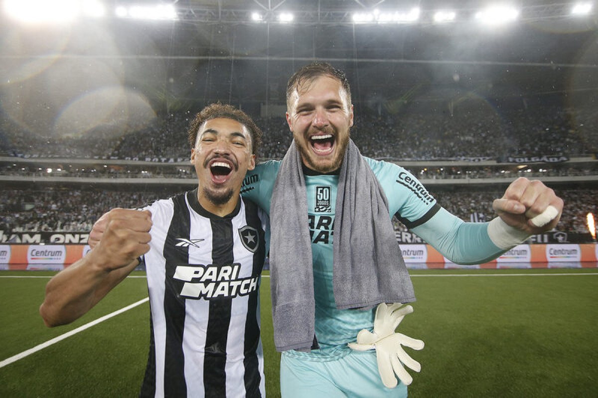 Botafogo e Lyon chegam a acordo, e Lucas Perri e Adryelson ficam mais perto de saída