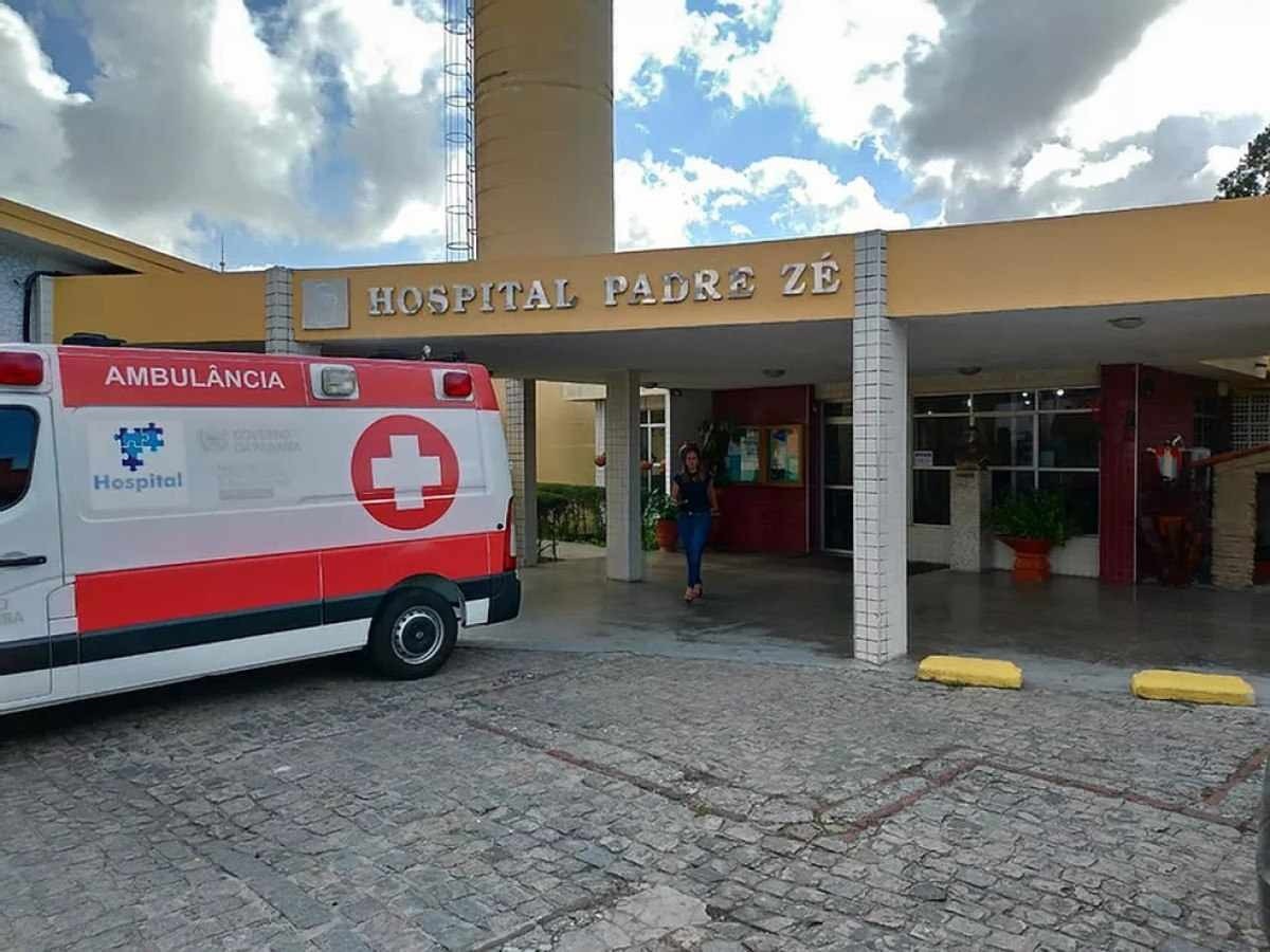 Padre suspeito de desviar R$ 140 milhões de hospital se entrega à polícia