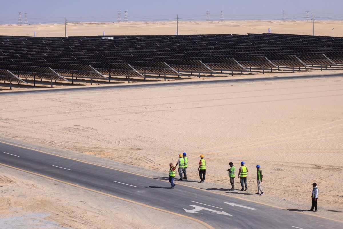 Emirados Árabes inaugura uma das maiores usinas solares do mundo