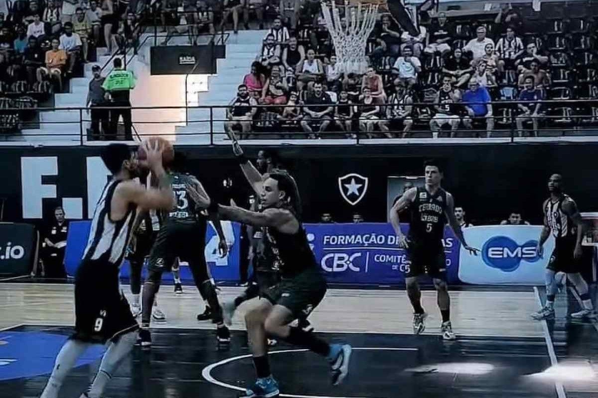 Com duas prorrogações, Cerrado perde para o Caxias, pelo NBB