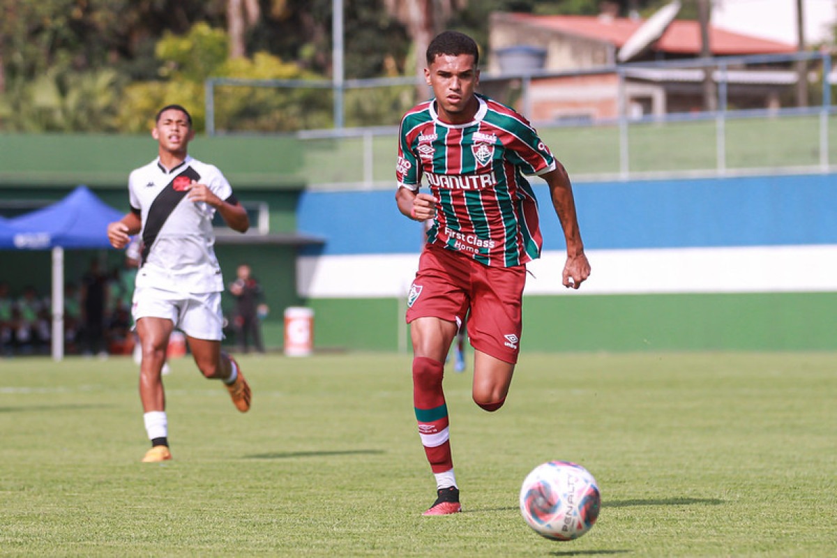 Fluminense vence Vasco e abre boa vantagem na final do Carioca Sub-17