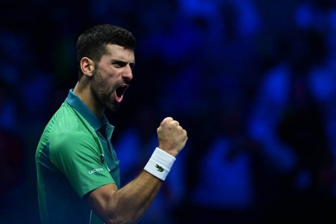 Aos 36 anos, Djokovic termina a temporada pela oitava vez na carreira na primeira posição -  (crédito:  Tiziana FABI/AFP)