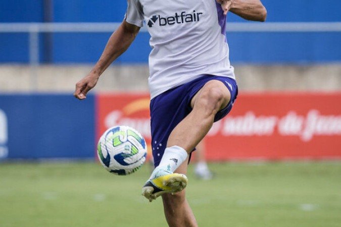 LUCIANO CASTÁN - Outro que teve atuação razoável, oscilando bons e maus momentos - Nota 6,0 -  Foto: Gustavo Aleixo/Cruzeiro