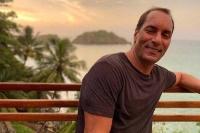 De acordo com o GE, Edmundo foi convidado para dar depoimento à série e se recusou. - Foto: Reprodução Instagram
