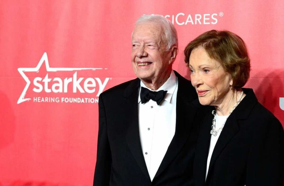 Ex-primeira dama dos EUA, Rosalynn Carter começa a receber cuidados paliativos