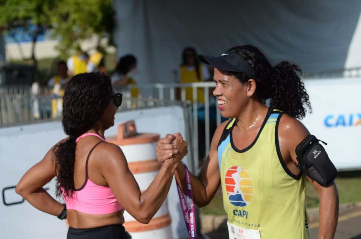 Mulheres reunidas no evento Encontro Delas - A Força das Mulheres em Movimento