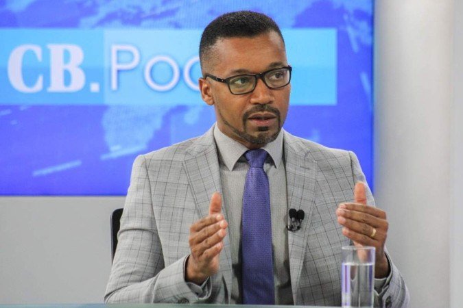 CB Poder recebe Fábio Esteves, juiz instrutor no Supremo Tribunal Superior (STF) e membro do FONAJURD. Na bancada, as jornalistas Rosane Garcia e Adriana Bernardes. - (crédito: Kayo Magalhães/CB/D.A Press) CB Poder recebe Fábio Esteves, juiz instrutor no Supremo Tribunal Superior (STF) e membro do FONAJURD. Na bancada, as jornalistas Rosane Garcia e Adriana Bernardes. - (crédito: Kayo Magalhães/CB/D.A Press)