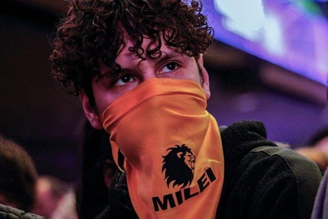 Milei tornou-se presidente com a ajuda de sua jovem militância, autodenominada “as Forças do Céu” - (crédito: Getty Images) Milei tornou-se presidente com a ajuda de sua jovem militância, autodenominada “as Forças do Céu” - (crédito: Getty Images)