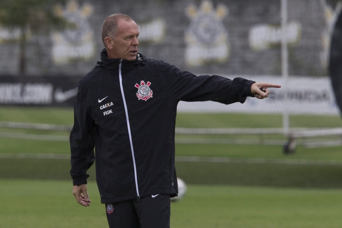Corinthians treina sem Fausto Vera e Gustavo Mosquito