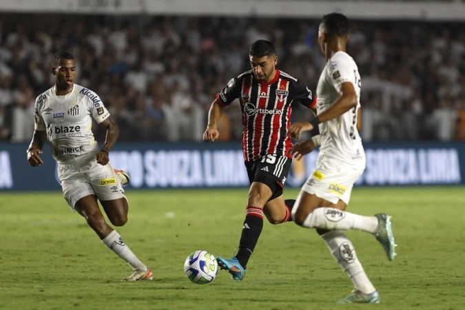 Michel Araújo é um dos desfalques do São Paulo contra o Fluminense -  (crédito:  RUBENS CHIRI/Perspectiva)