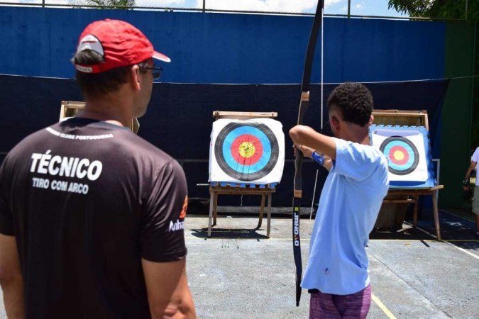 Escolinha de tiro com arco na Associação Portuguesa Brasília, em Taguatinga Sul, abre inscrições - (crédito: André Bubenick/Divulgação) Escolinha de tiro com arco na Associação Portuguesa Brasília, em Taguatinga Sul, abre inscrições - (crédito: André Bubenick/Divulgação)