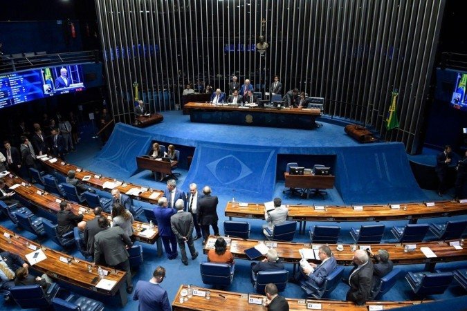 PEC proíbe decisões individuais que suspendam a eficácia de leis ou atos do presidente da República e dos presidente do Senado e da Câmara dos Deputados - (crédito: Agência Senado) PEC proíbe decisões individuais que suspendam a eficácia de leis ou atos do presidente da República e dos presidente do Senado e da Câmara dos Deputados - (crédito: Agência Senado)