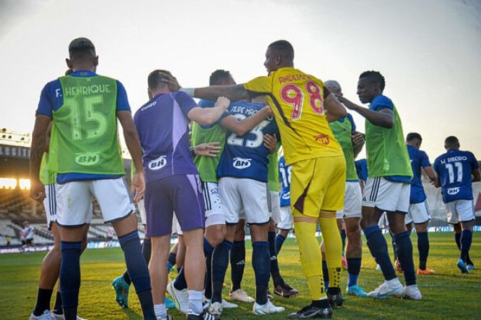 No confronto do primeiro turno, o Cruzeiro levou a melhor e venceu por 1 a 0, no Rio de Janeiro, com gol de Machado. - Foto: Divulgação/Cruzeiro