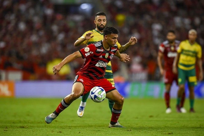 Cuiaba x Flamengo - Campeonato Brasileiro - Arena Pantanal - 06-08-2023
- (crédito: Marcelo Cortes / Flamengo) Cuiaba x Flamengo - Campeonato Brasileiro - Arena Pantanal - 06-08-2023
- (crédito: Marcelo Cortes / Flamengo)
