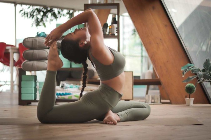 Aula de Yoga para Iniciantes - Exercícios para Desenvolver a Adaptabilidade