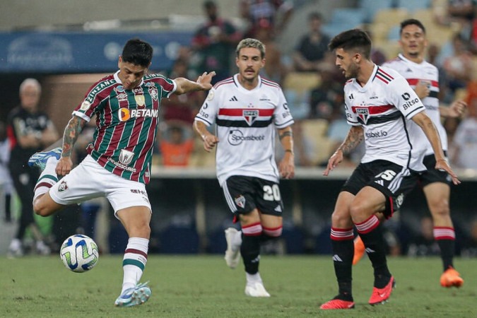 Técnico do Fluminense rasga elogios para Cano -  (crédito: Foto: Lucas Merçon/FFC)