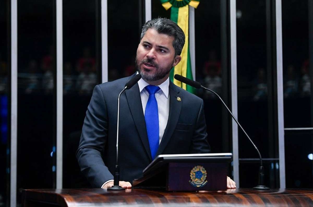 Oposição pressiona Pacheco a devolver MP que reonera setores da economia