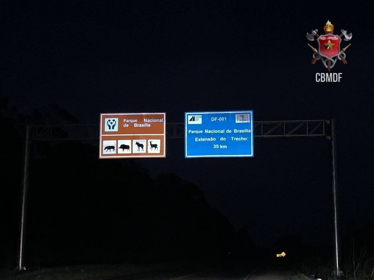 Bombeiros resgatam pessoas desaparecidas na cachoeira Poço Azul