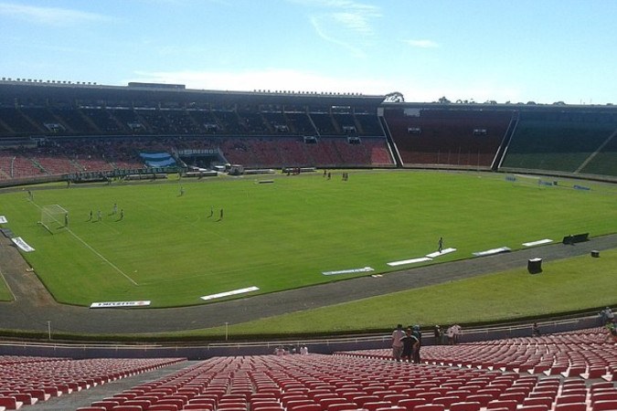 América-MG e Flamengo se enfrentarão no Parque do Sabiá -  (crédito: Foto: Guilherme Costa Santos/ Wikimedia Commons)