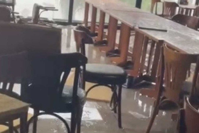 Chuvas deixam rastros de destruição no pontão do lago