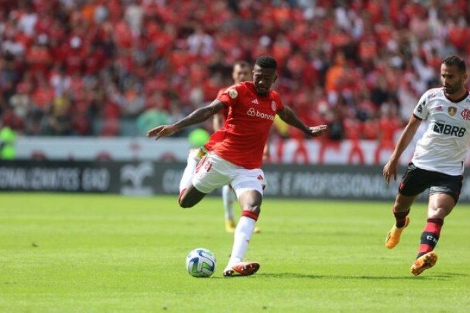 IGOR GOMES - Entrou no lugar de Vitão ainda no primeiro tempo, no lugar de Vitão, e manteve o bom nível na zaga - Nota 6,0 - Foto: Ricardo Duarte/SC Internacional