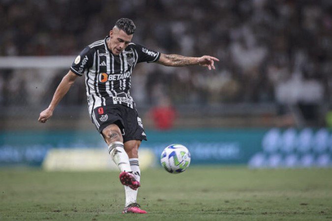 PAVÓN - Substituiu  Edenílson aos 36 da etapa final. Teve pouco tempo para mostrar o seu jogo. SEM NOTA