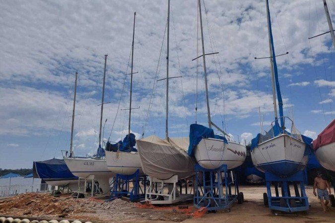Chuva forte danifica estrutura do Cota Mil Iate Clube - (crédito: Material cedido ao Correio) Chuva forte danifica estrutura do Cota Mil Iate Clube - (crédito: Material cedido ao Correio)