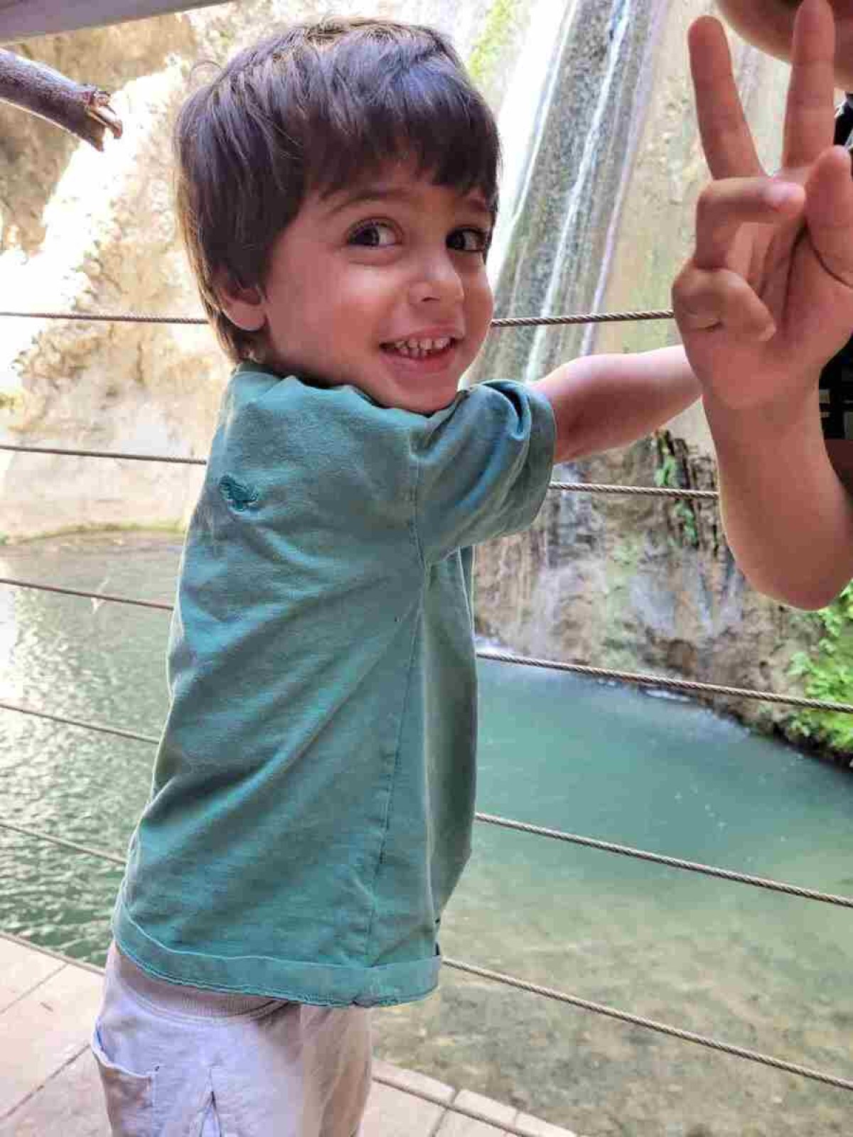 Uriah Brodutch, 4, sequestrado do kibbutz de Kfar Aza