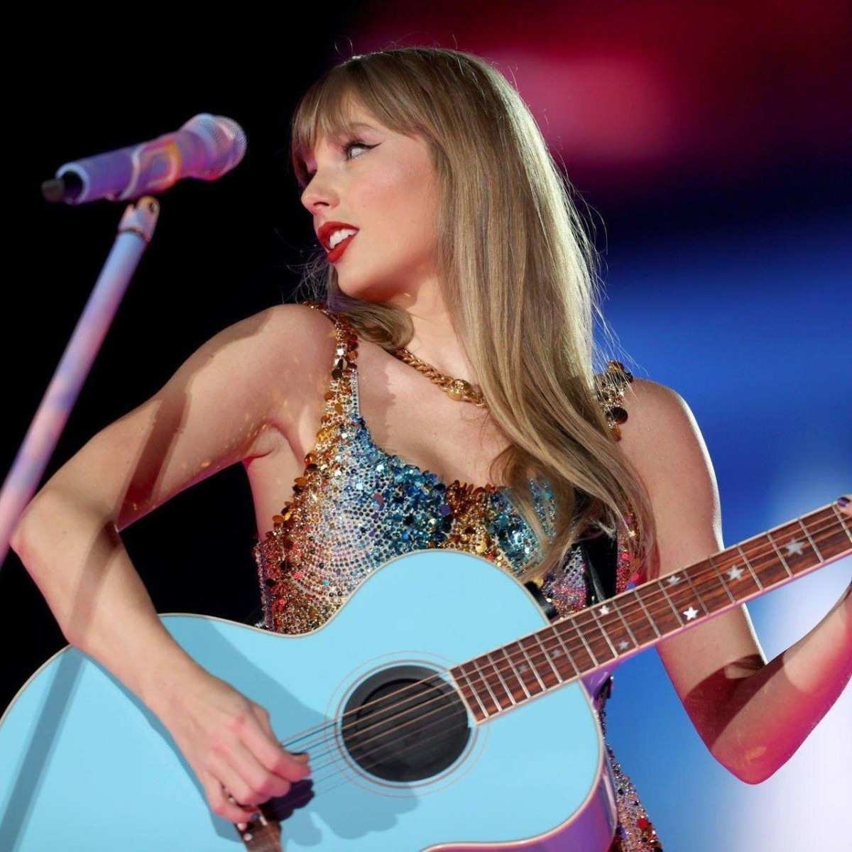 Taylor Swift durante apresentação em São Paulo
