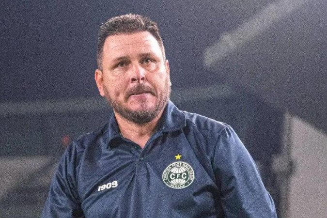 Tiago Kosloski não é mais técnico do Coritiba -  (crédito: Foto: Divulgação/coritiba.com.br)