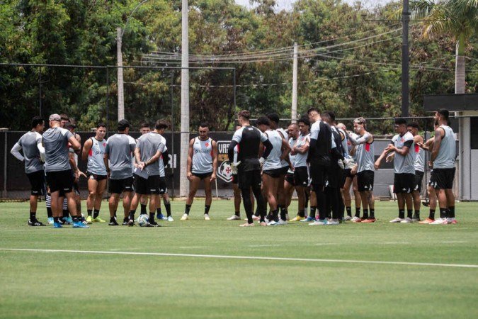 Vasco fecha os trabalhos para o jogo com o Timão. Se vencer, ultrapassa o rival  -  (crédito: Foto: Leandro Amorim / Vasco)
