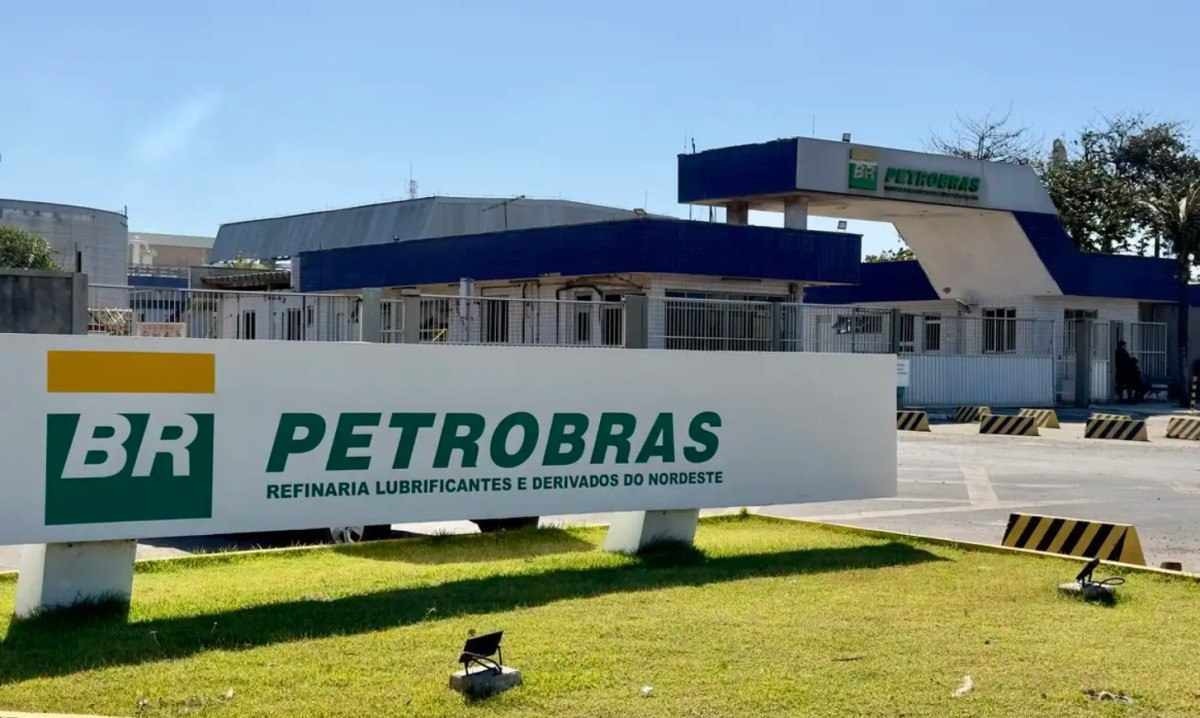 Petrobras volta atrás e desiste de venda de refinaria no Ceará