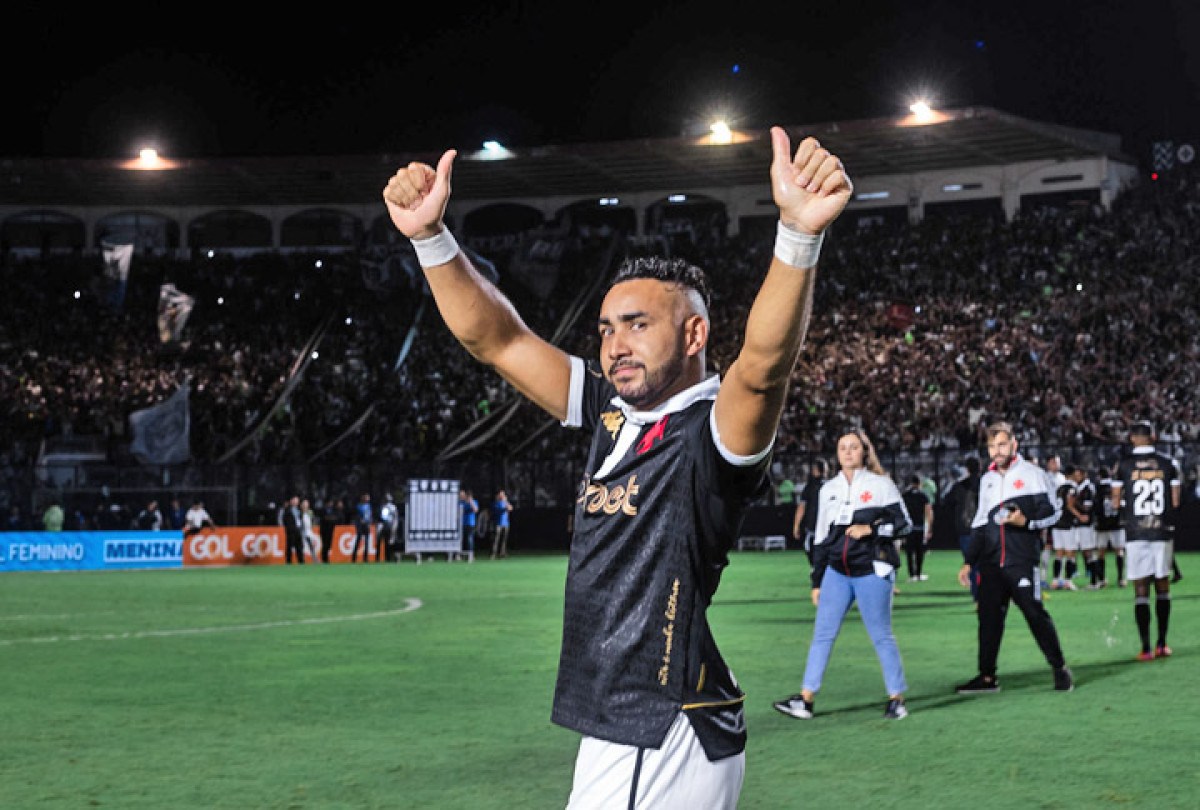 Com Payet e Puma, Vasco está escalado para enfrentar o Corinthians