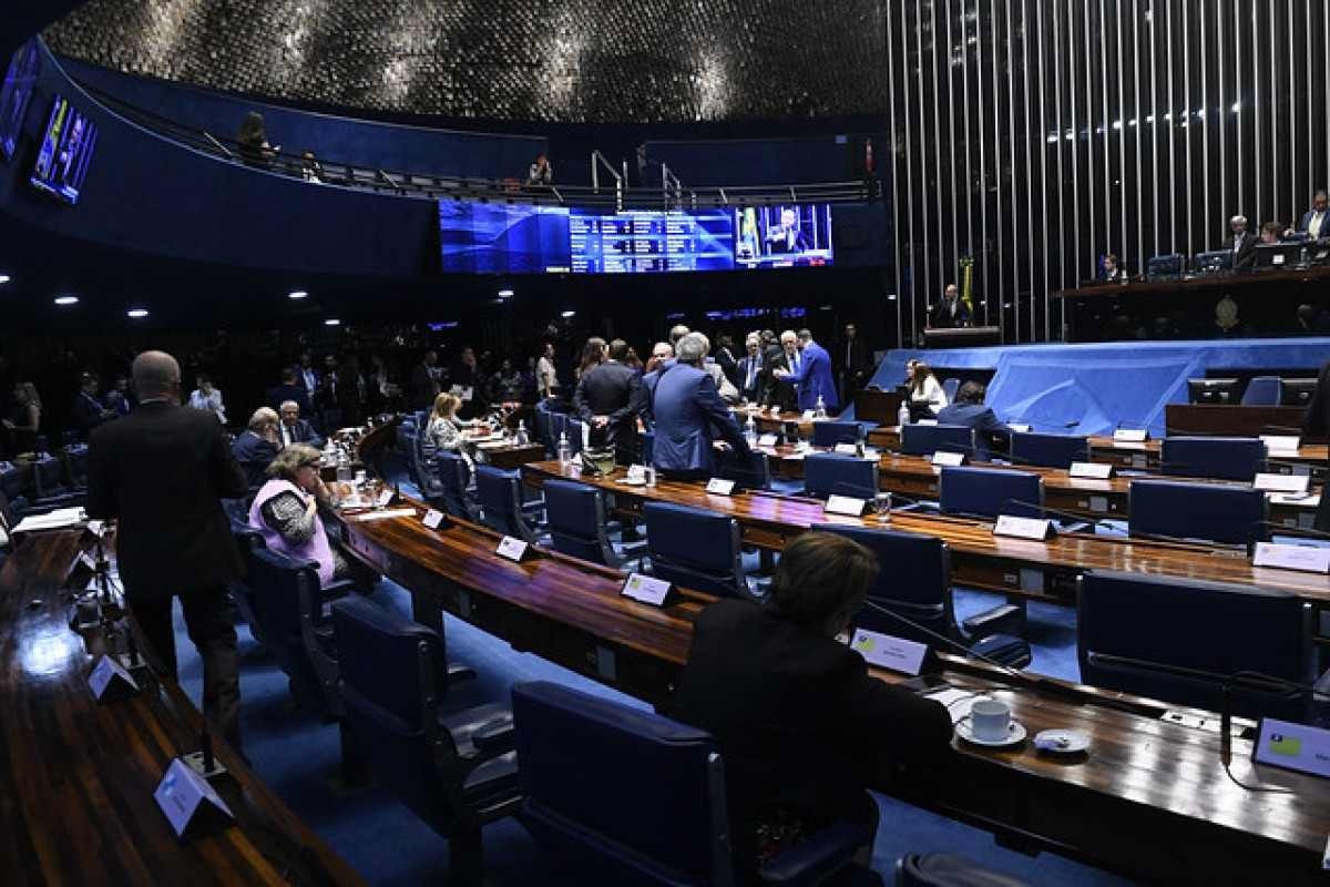 Senado aprova projeto que facilita liberação de agrotóxicos no Brasil