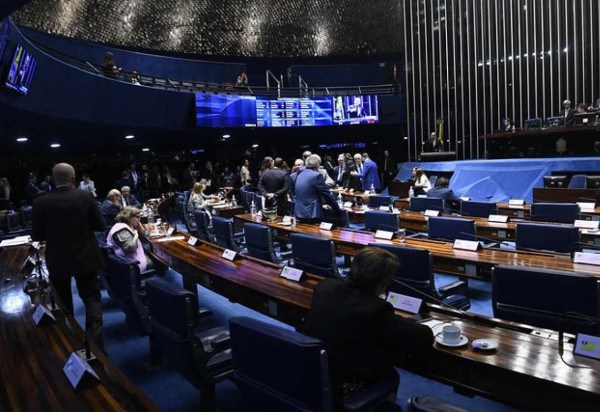 A proposta segue agora para sanção do presidente Luiz Inácio Lula da Silva (PT) -  (crédito: Reprodução/Jefferson Rudy/Agência Senado)