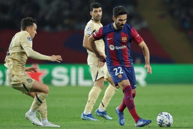 Barcelona bate o Porto de virada e avança às oitavas na Champions -  (crédito: Jogada10)