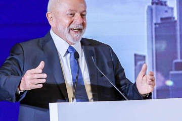 Presidente Lula falou nesta quarta-feira (29/11) ao deixar Riad com destino a Doha, no Catar -  (crédito: Ricardo Stuckert/PR)
